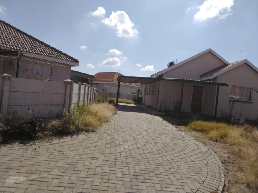 4 Bedroom Property for Sale in Freedom Park North West